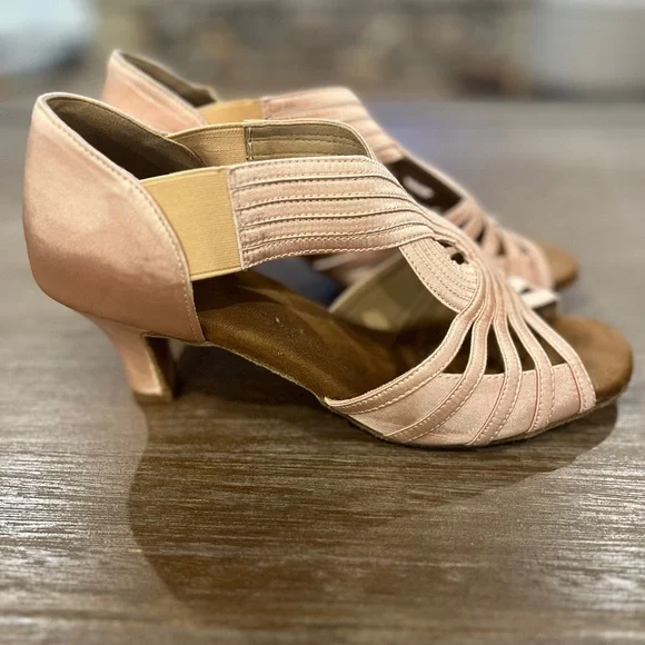 Chic nude Tan Strappy Dance Sandals - Picture 2 of 6